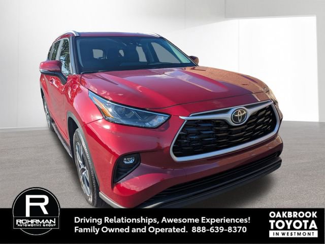 New 2025 Toyota Highlander XLE image 3