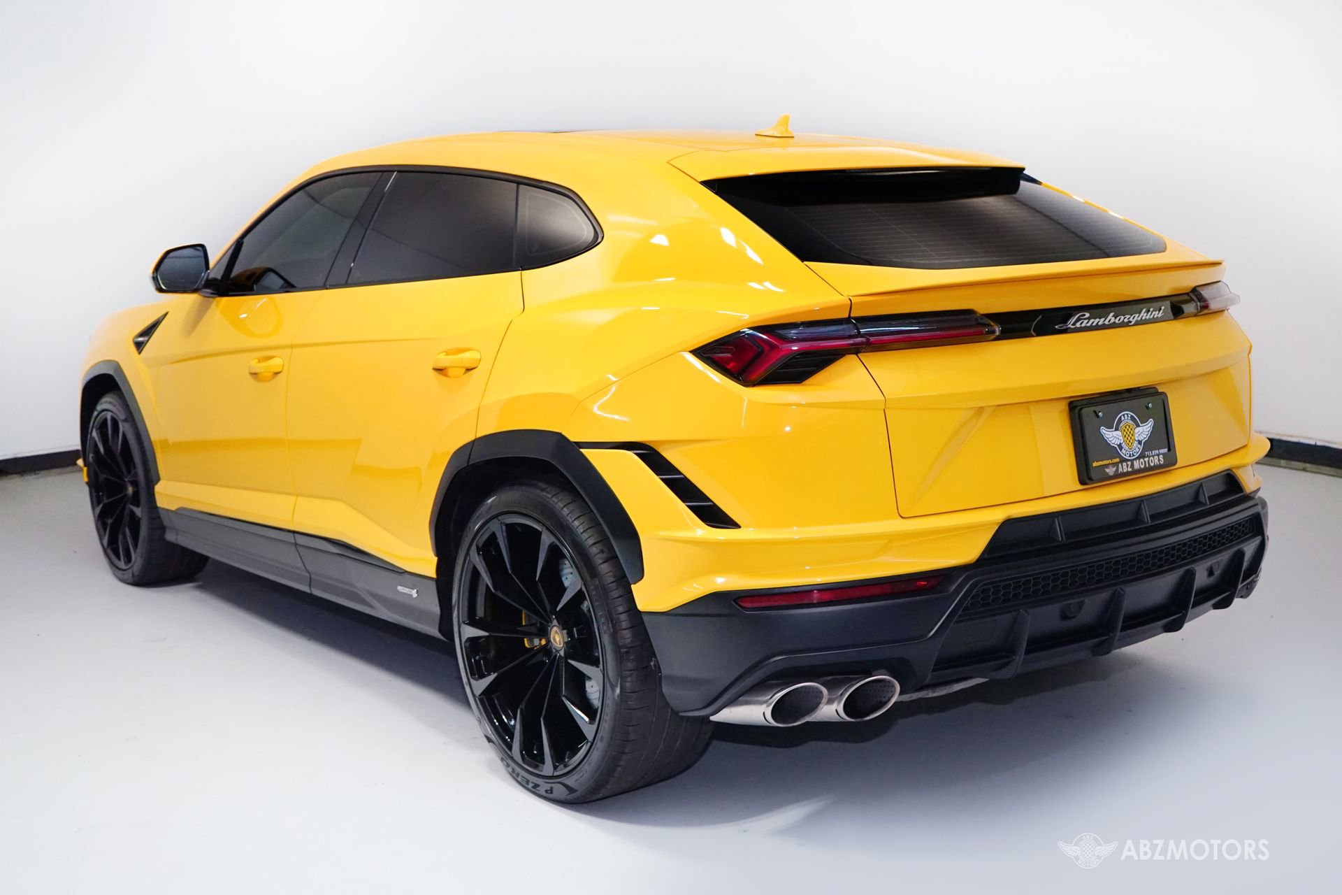 Used 2023 Lamborghini Urus S image 7