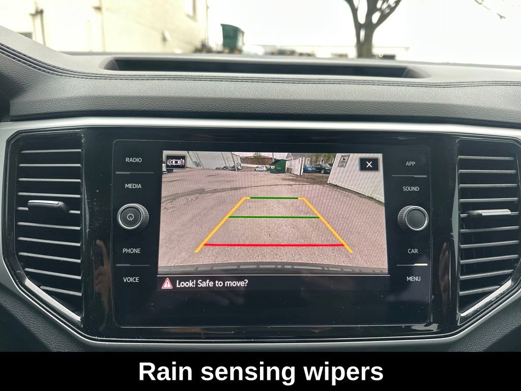 Used 2022 Volkswagen Atlas Cross Sport SE image 18