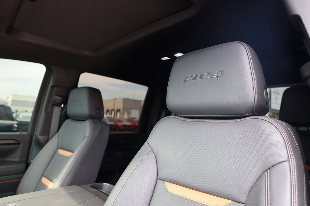 Used 2025 GMC Sierra 3500 AT4 w/ AT4 Premium Plus Package image 19