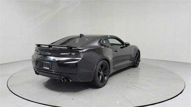 Used 2016 Chevrolet Camaro SS image 5