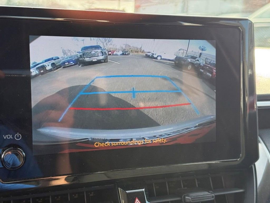 Used 2024 Toyota Corolla LE image 21