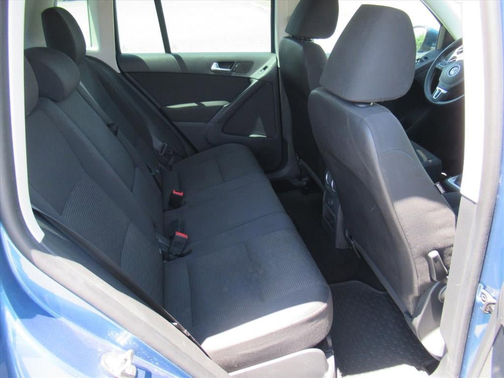 Used 2017 Volkswagen Tiguan Limited w/ Premium Package FWD image 26