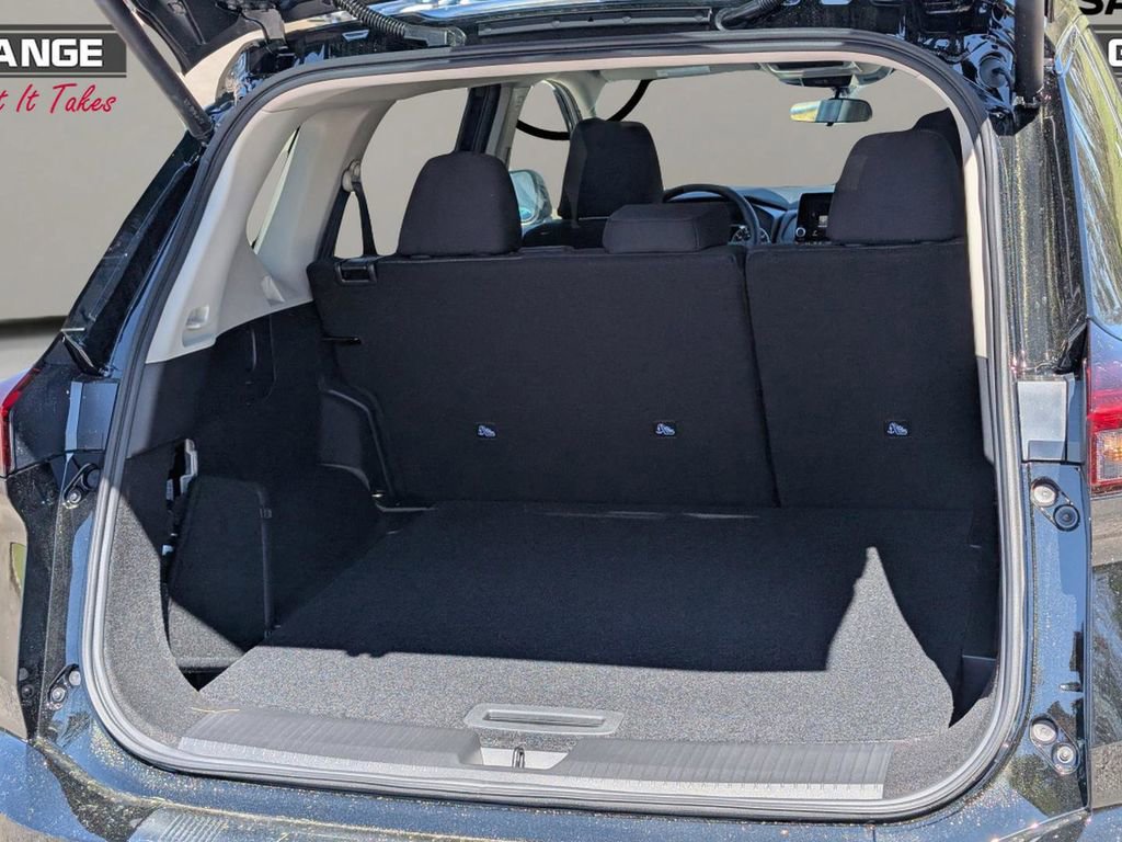 New 2026 Nissan Rogue SV image 10
