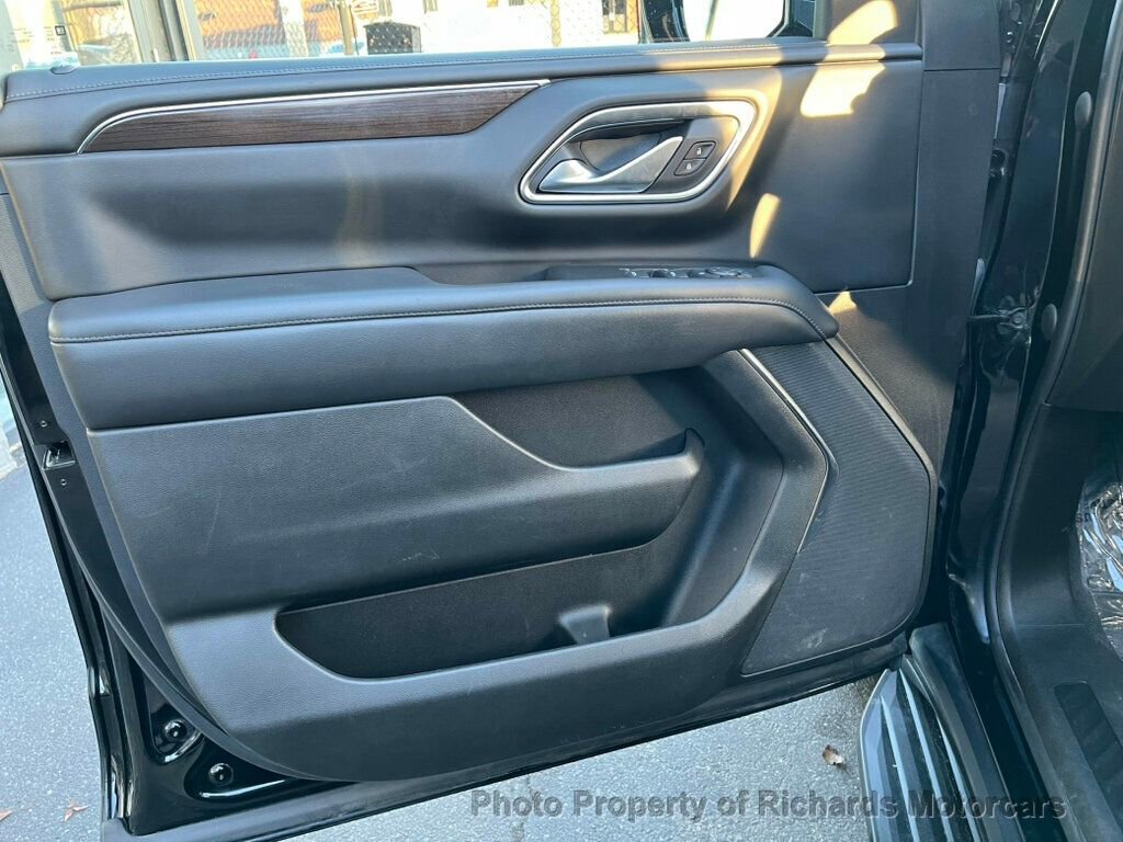 Used 2022 GMC Yukon XL SLE image 11