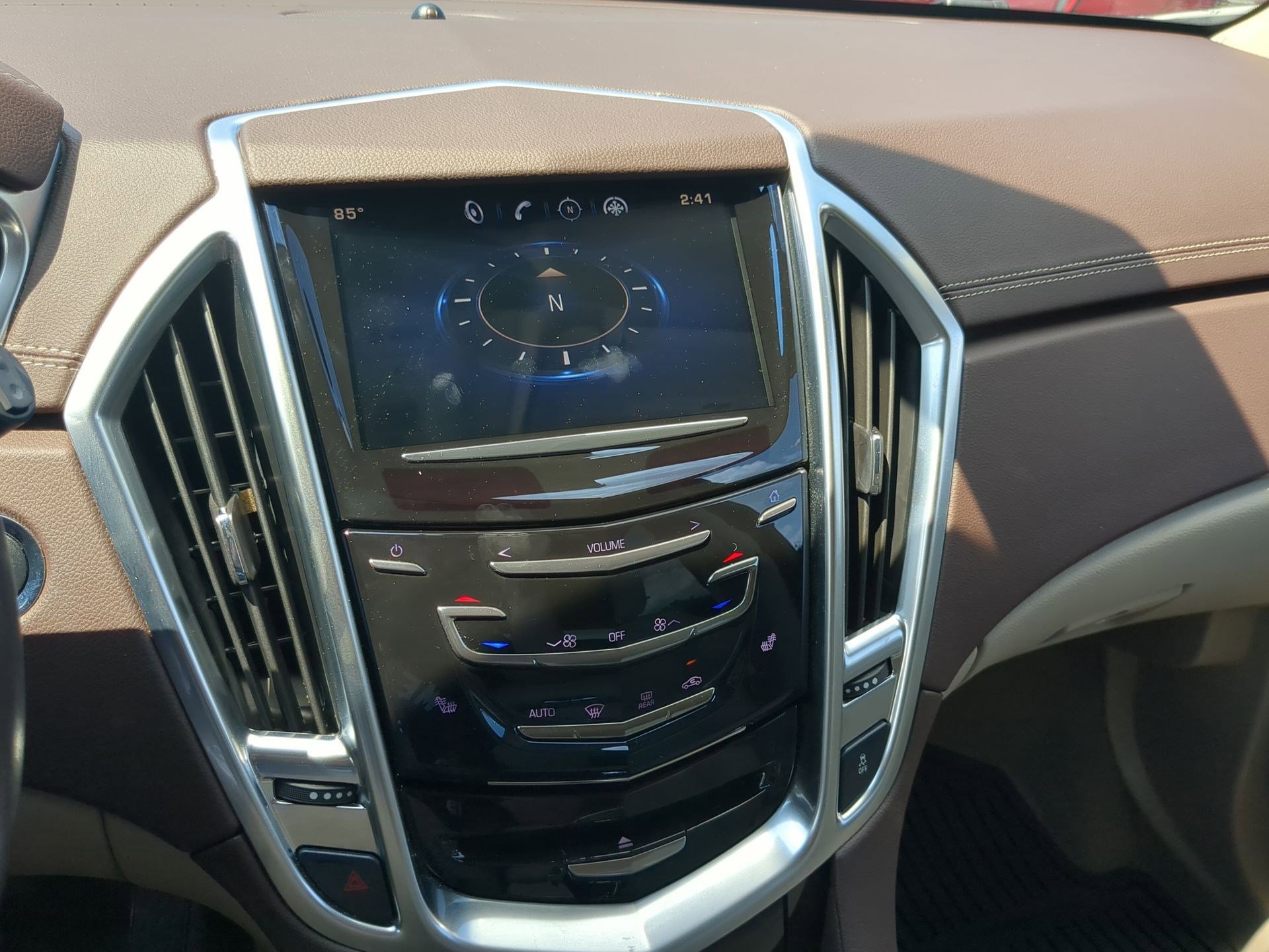 Used 2015 Cadillac SRX Luxury w/ Driver Assist Package FWD image 19