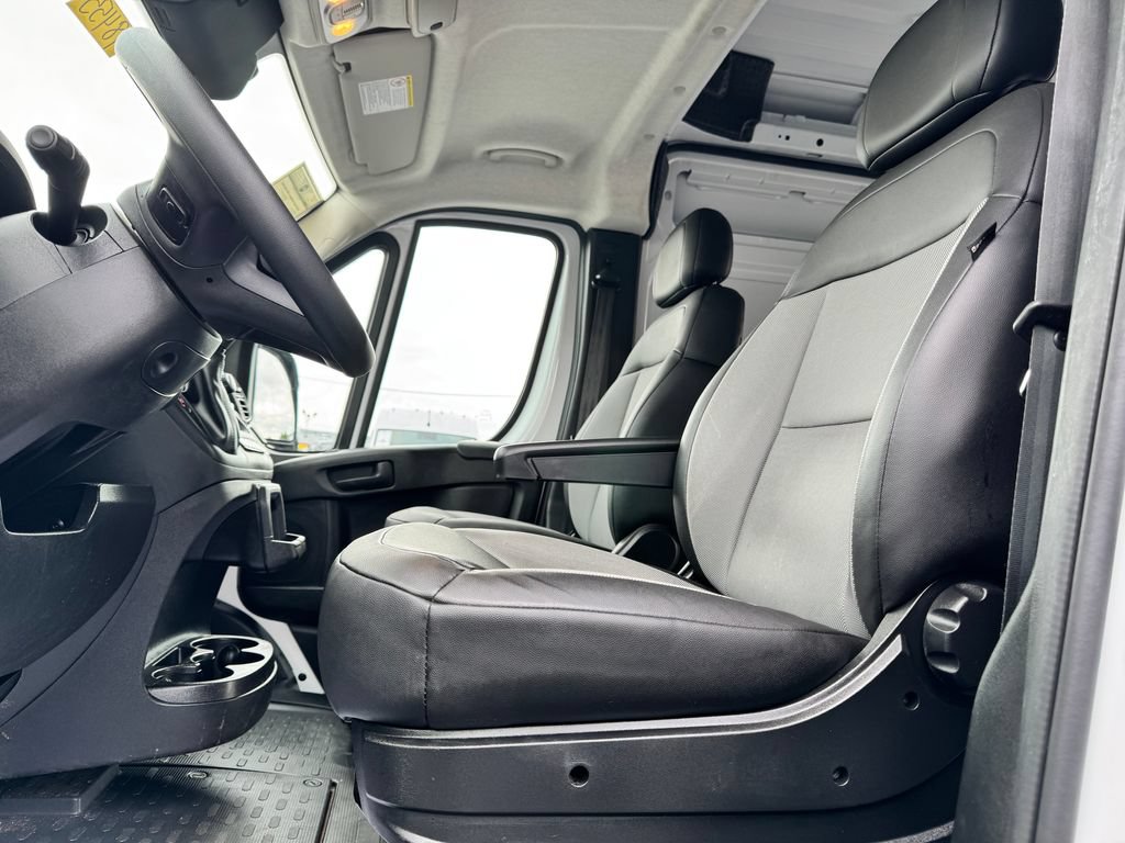 Used 2026 RAM ProMaster 2500 w/ Convenience Group FWD image 17