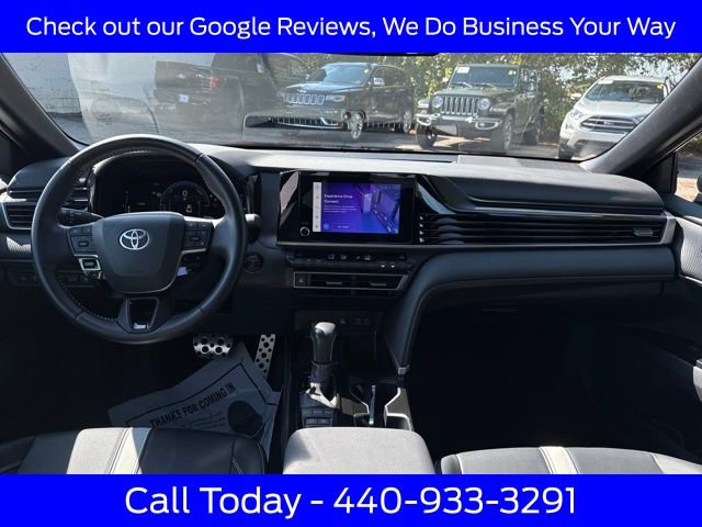 Used 2025 Toyota Camry SE image 14