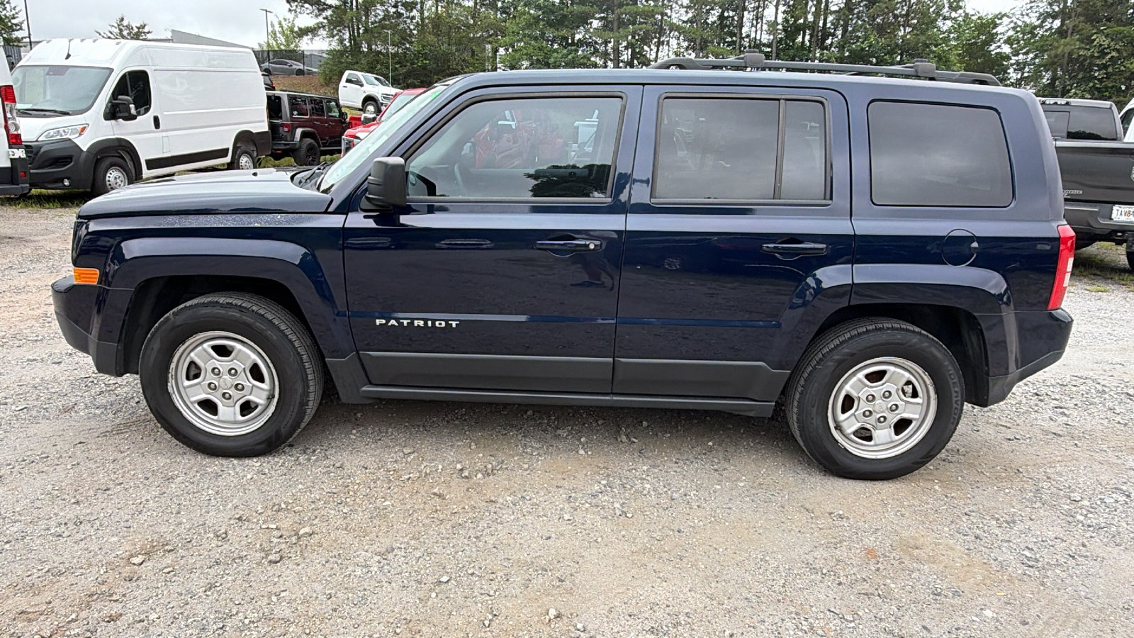 Used 2016 Jeep Patriot Sport w/ Power Value Group FWD image 11
