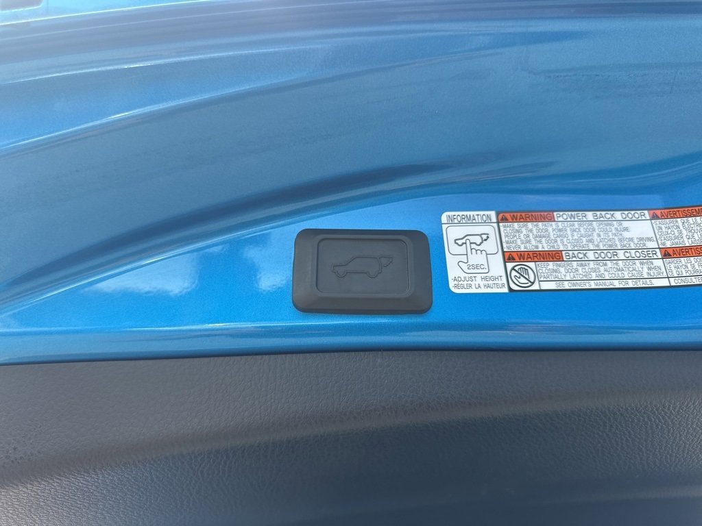 Used 2018 Toyota RAV4 XLE image 27