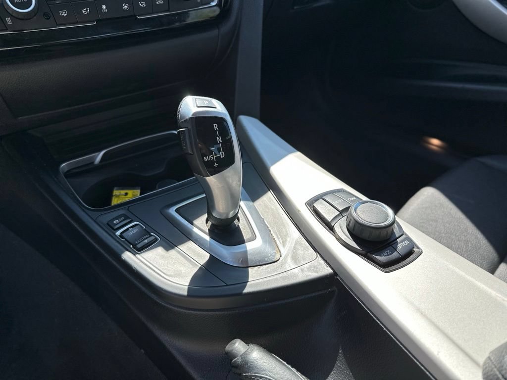 Used 2018 BMW 320i xDrive Sedan w/ Convenience Package AWD/4WD image 33