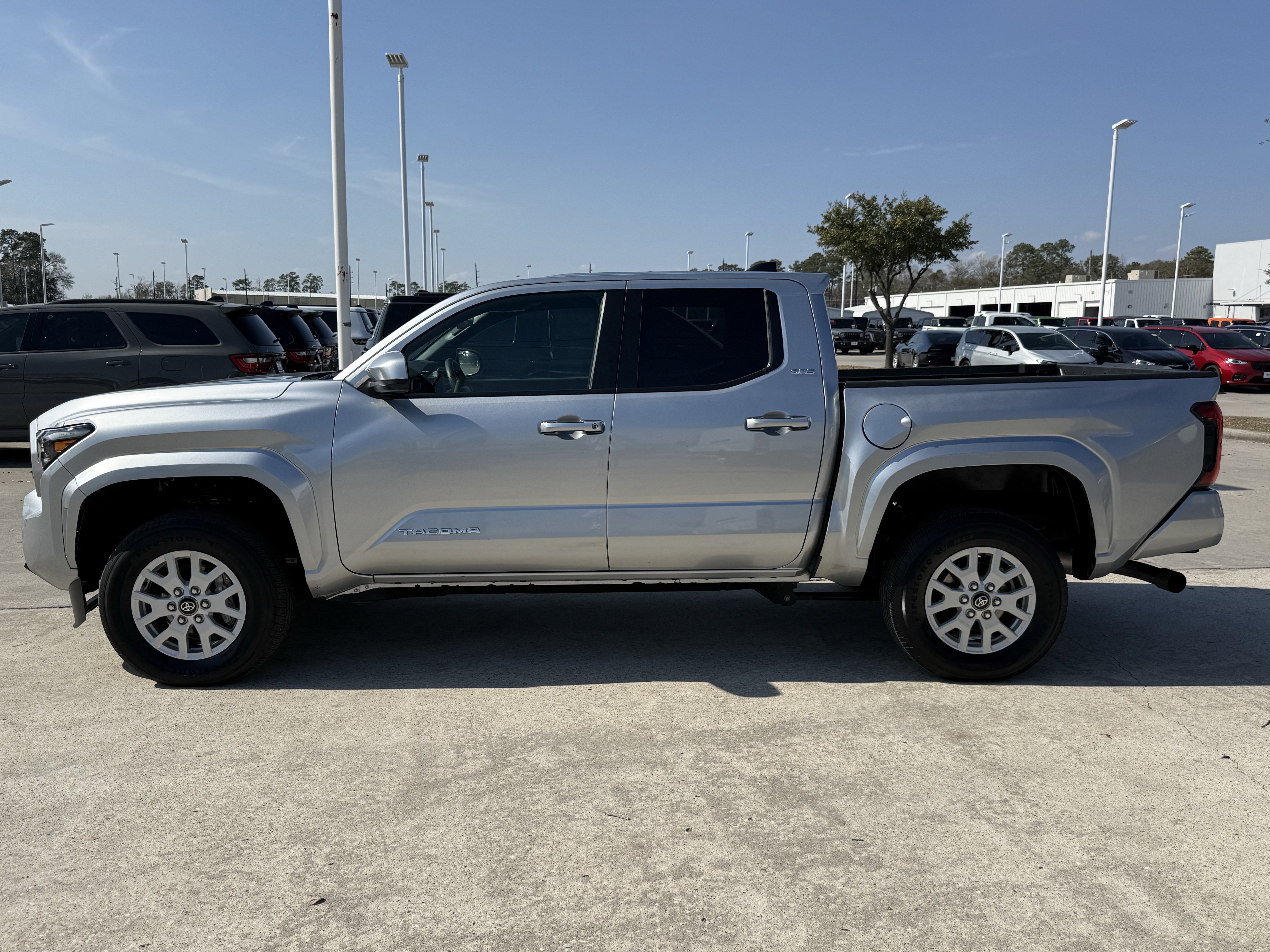 Used 2024 Toyota Tacoma SR5 image 9