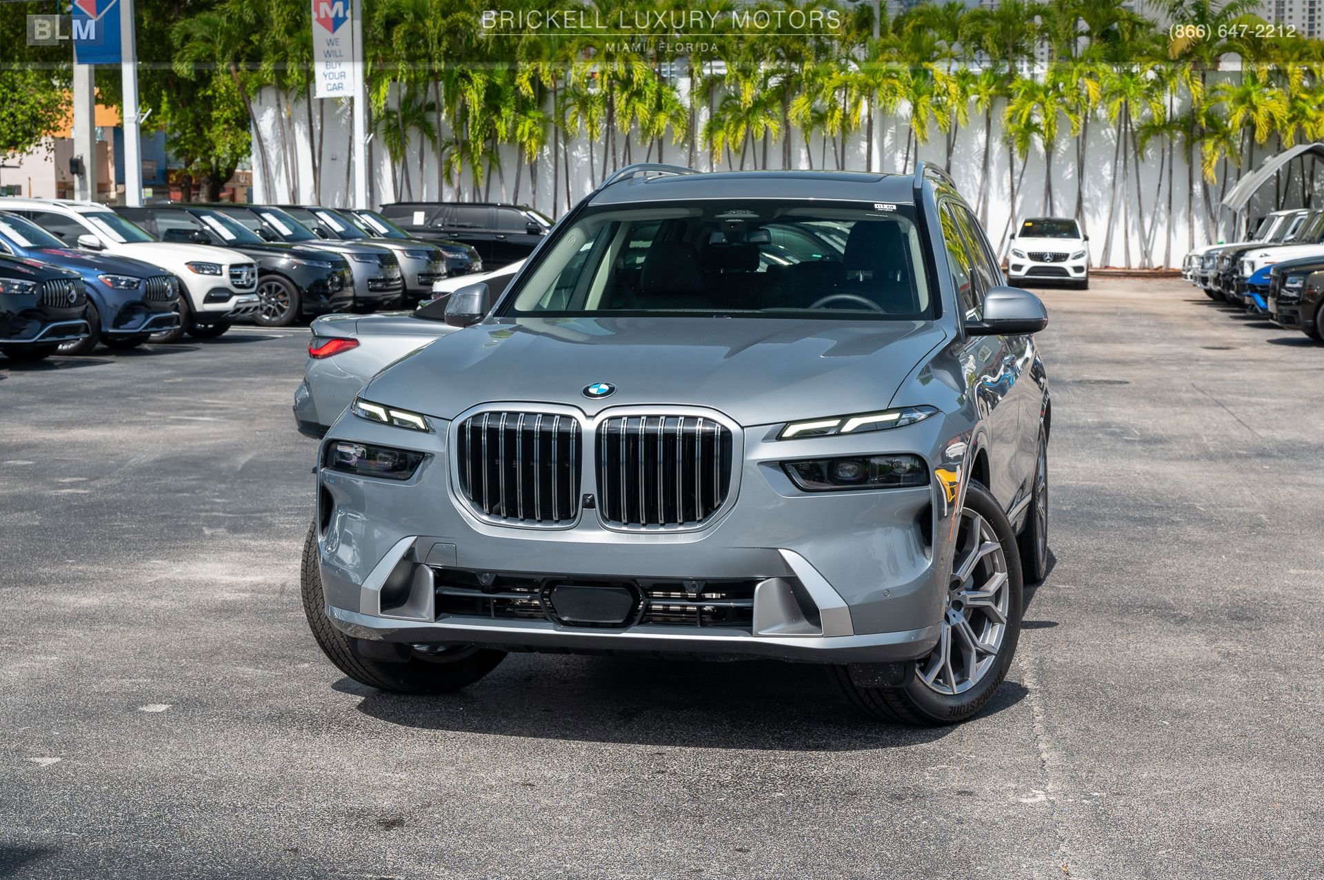 Used 2025 BMW X7 xDrive40i image 2