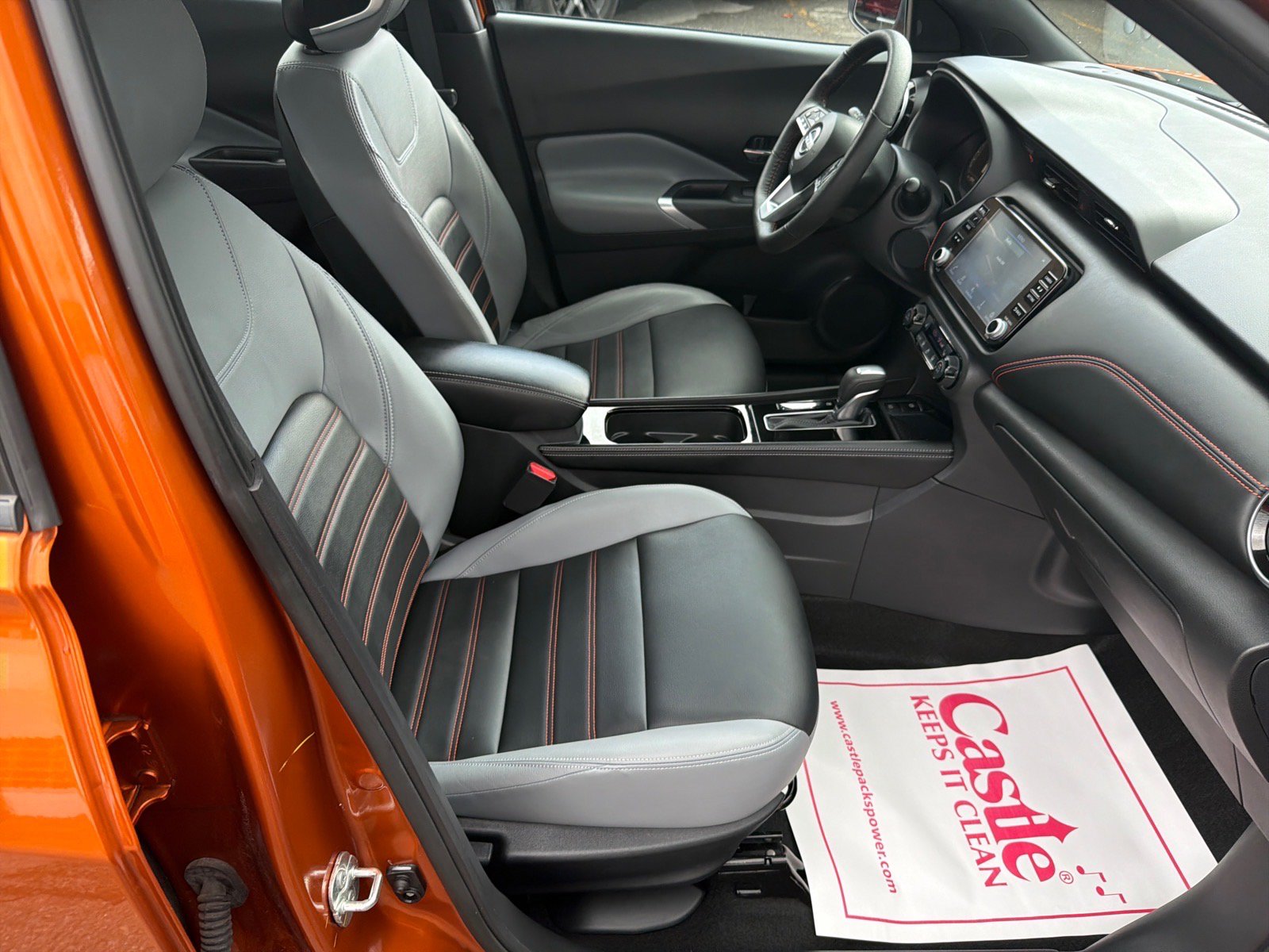 Used 2024 Nissan Kicks SR w/ SR Premium Package FWD image 18