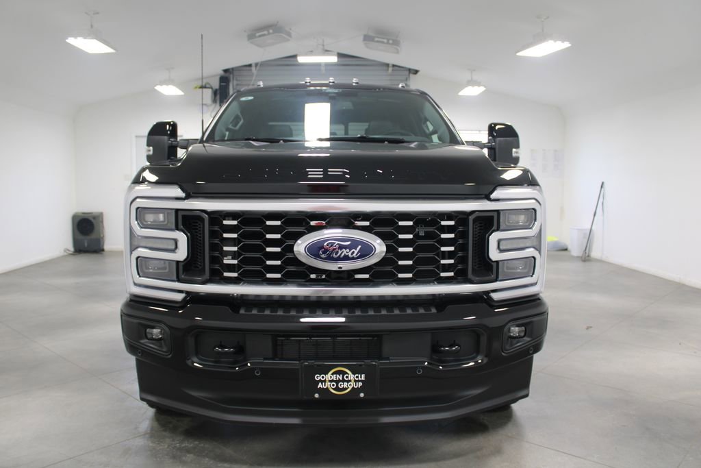 New 2026 Ford F350 4x4 Crew Cab DRW Super Duty image 2