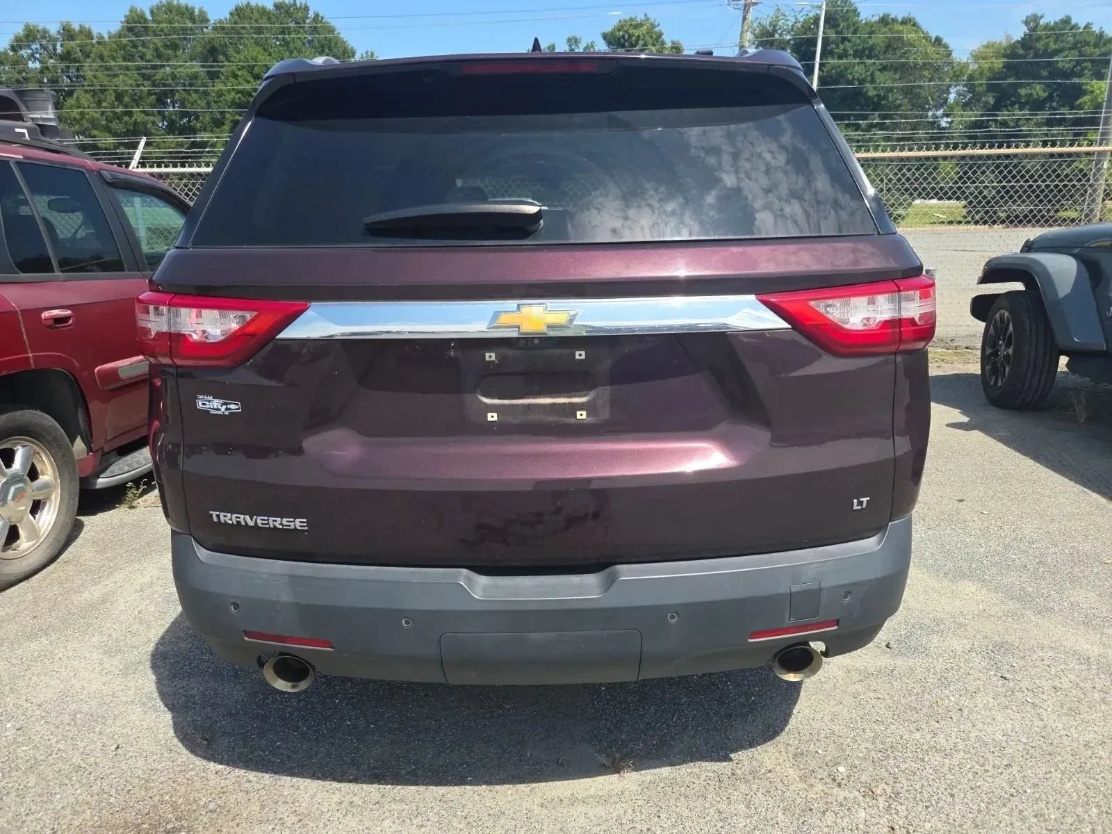 Used 2018 Chevrolet Traverse LT FWD image 5