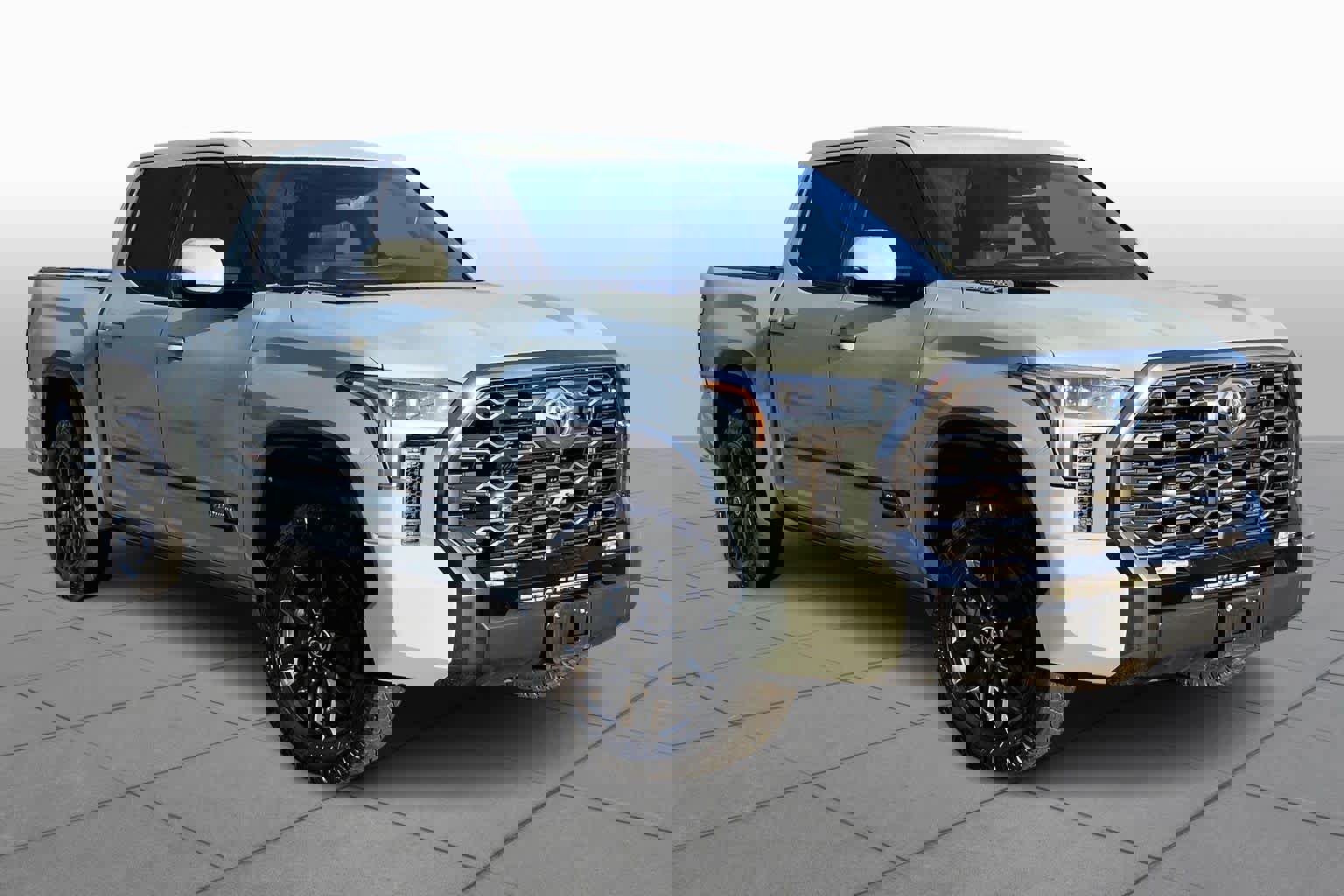 Used 2024 Toyota Tundra Platinum image 2