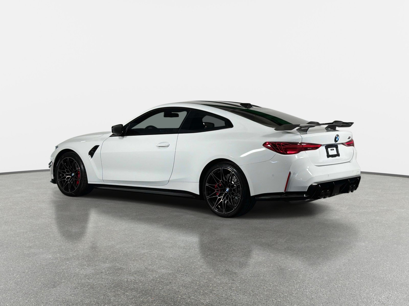 Used 2026 BMW M4 Competition w/ Executive Package RWD image 5