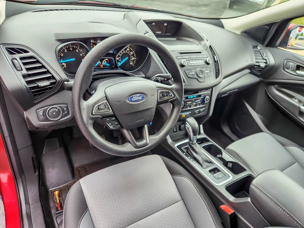 Used 2018 Ford Escape SE FWD image 8