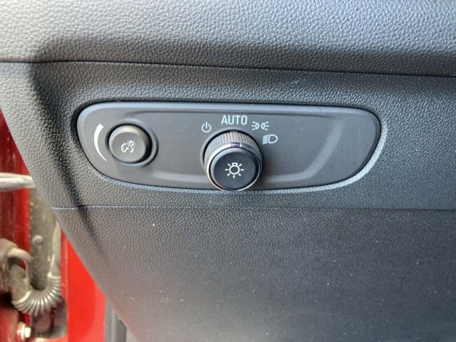Used 2023 Buick Envision Essence AWD/4WD image 20