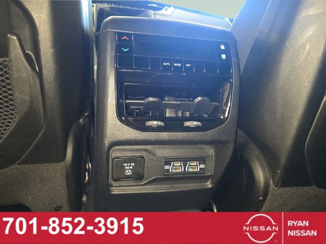 Used 2023 Jeep Grand Cherokee L Laredo image 41