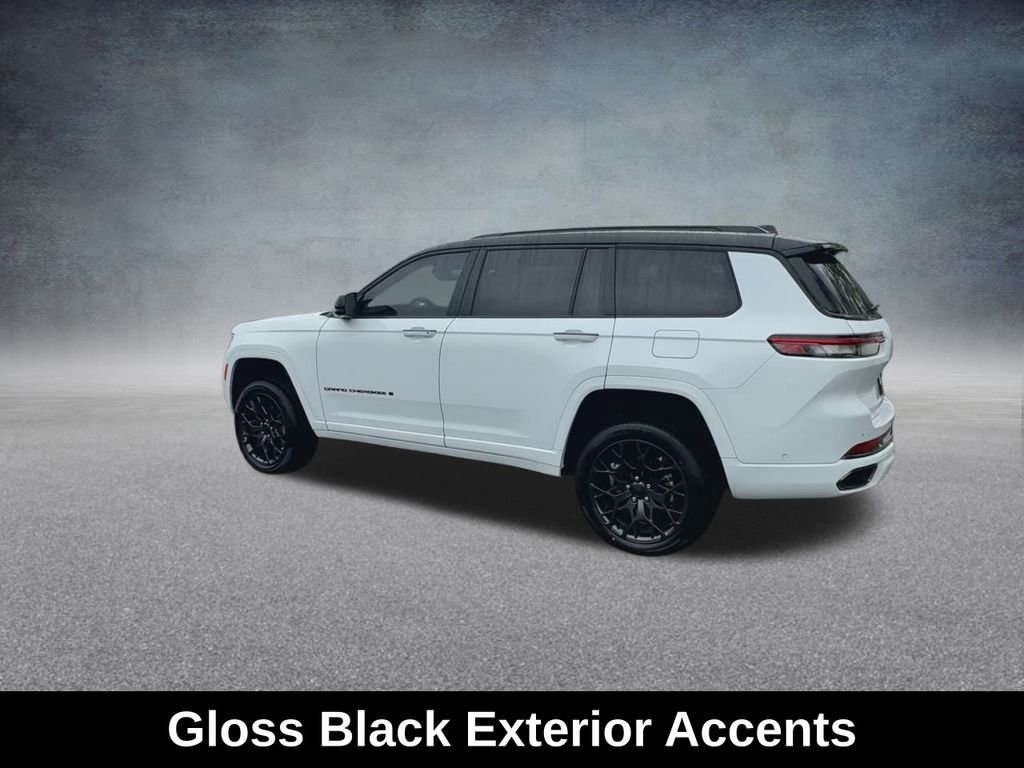 Used 2024 Jeep Grand Cherokee L Summit w/ High Altitude Package image 17