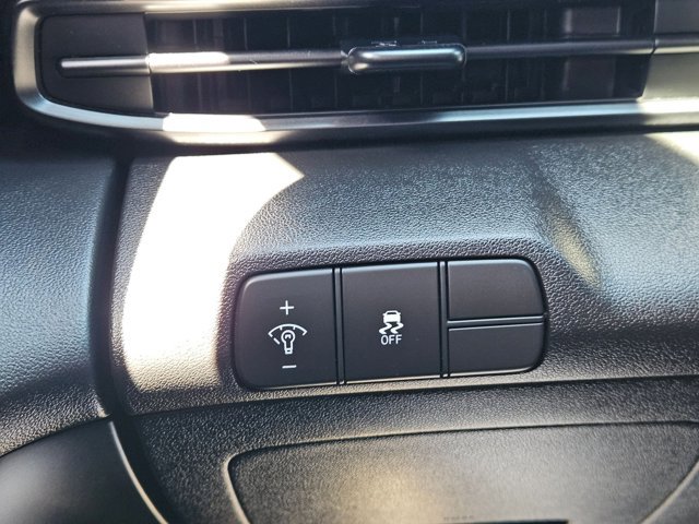 Used 2025 Hyundai Elantra Sport image 18