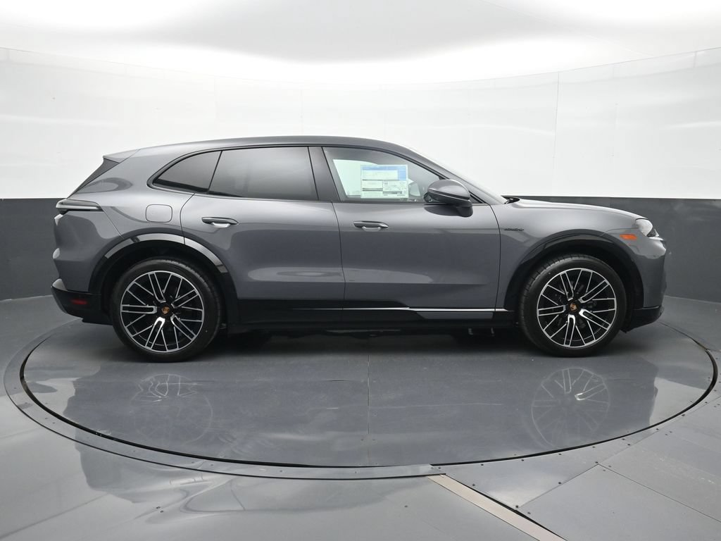New 2026 Porsche Cayenne Electric AWD/4WD image 24