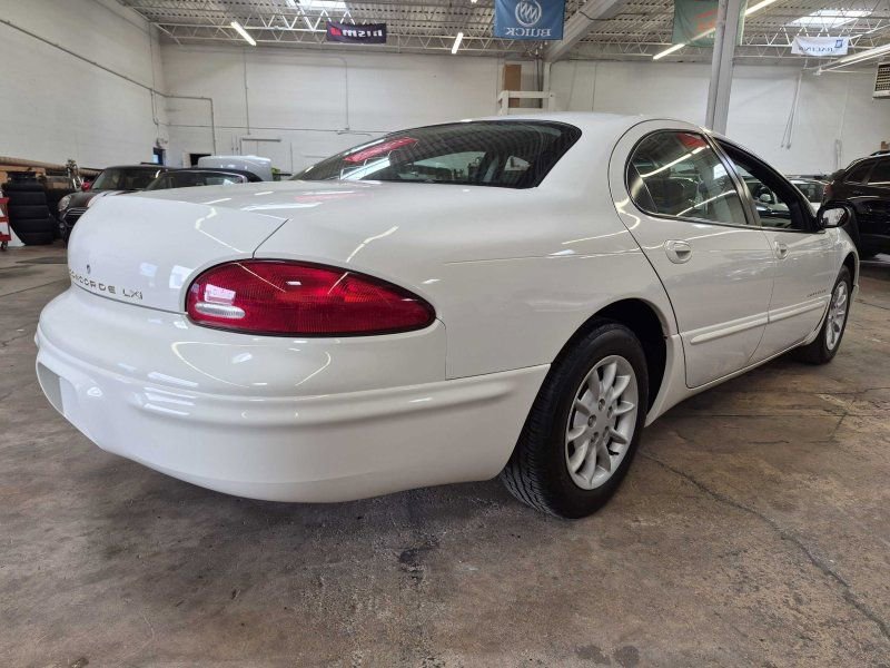 Used 1998 Chrysler Concorde LXi FWD image 19