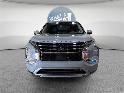 New 2025 Mitsubishi Outlander SE image 9