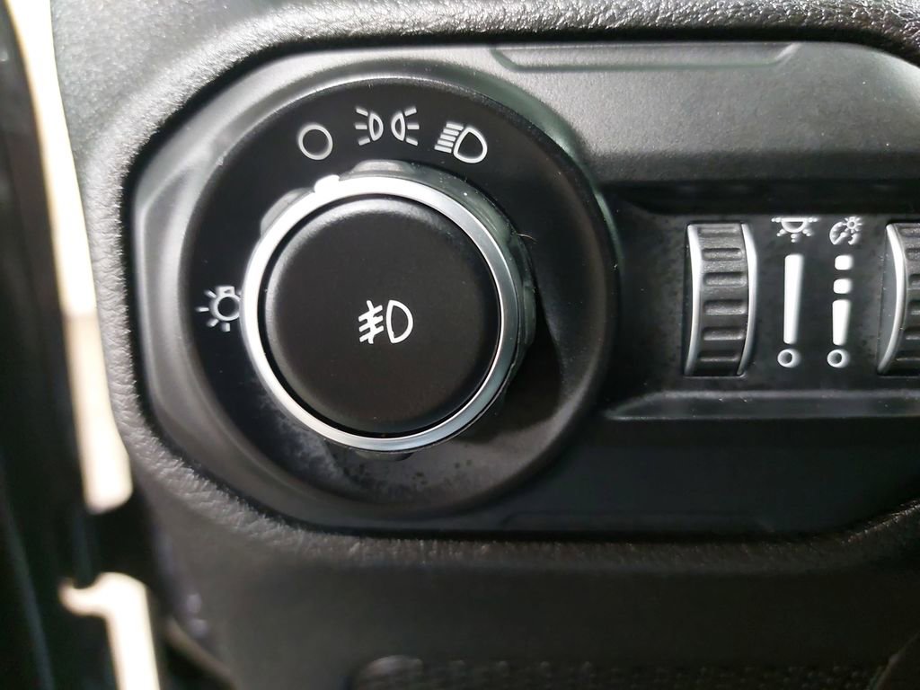 Used 2018 Jeep Wrangler Unlimited Sport image 26