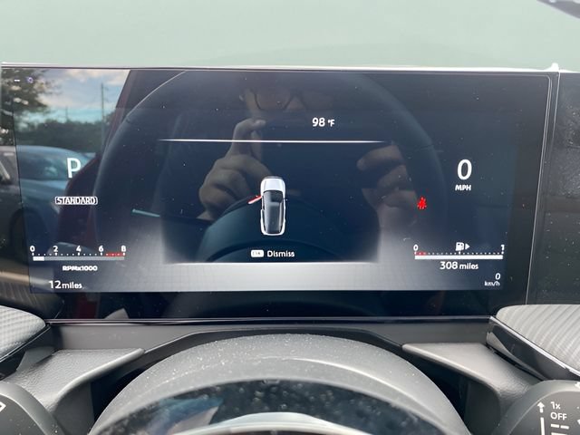 New 2026 Nissan Kicks SR w/ SR Premium Package AWD/4WD image 17