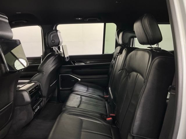 Used 2022 Jeep Wagoneer Series II w/ Rear Seat Video Group 1 AWD/4WD image 31