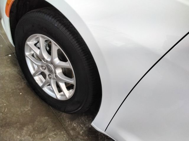 Used 2025 Chrysler Pacifica Select image 19