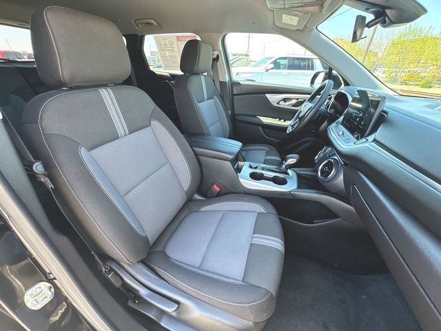 Used 2025 Chevrolet Blazer LT AWD/4WD image 26