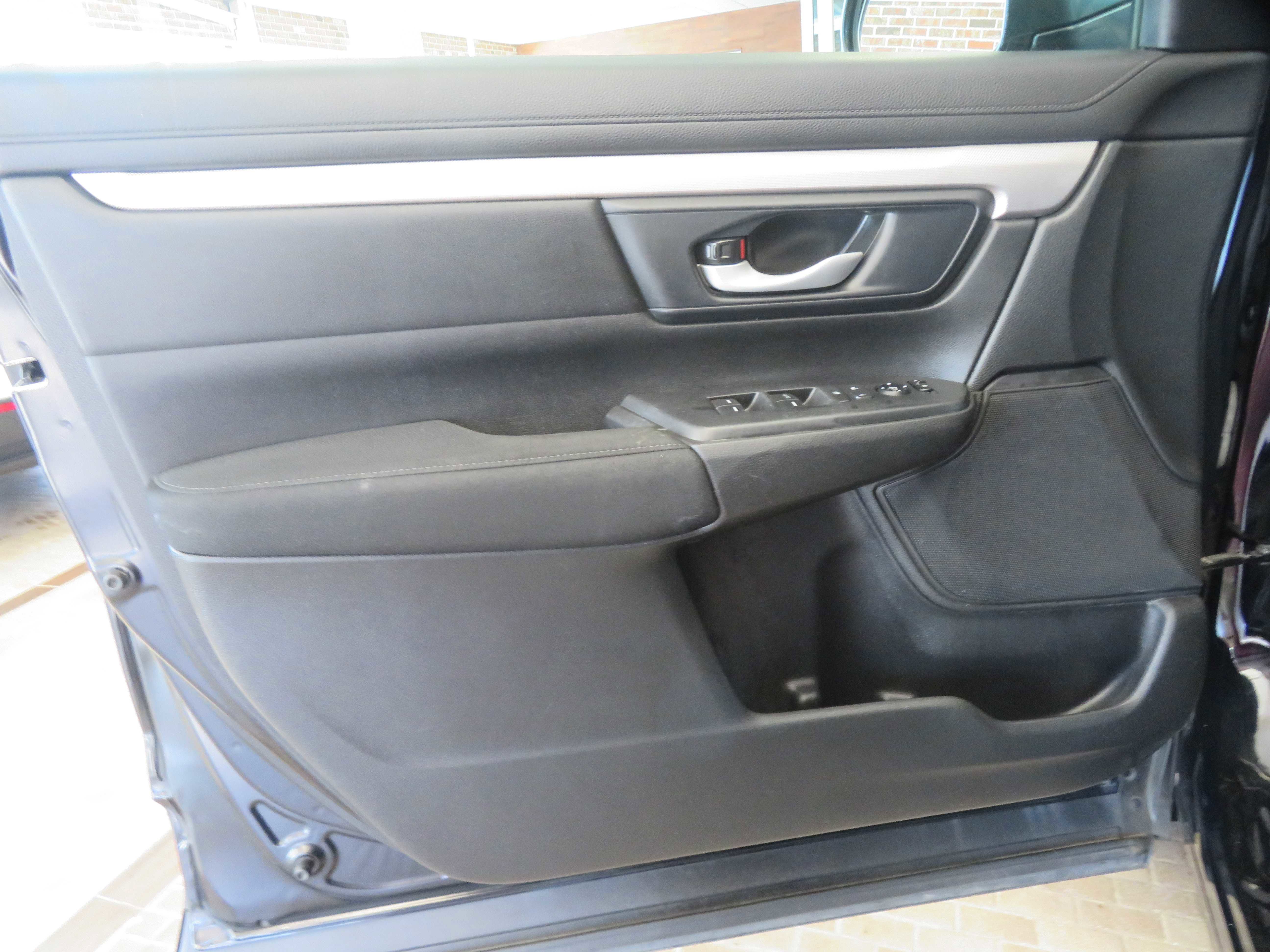 Used 2021 Honda CR-V LX image 13