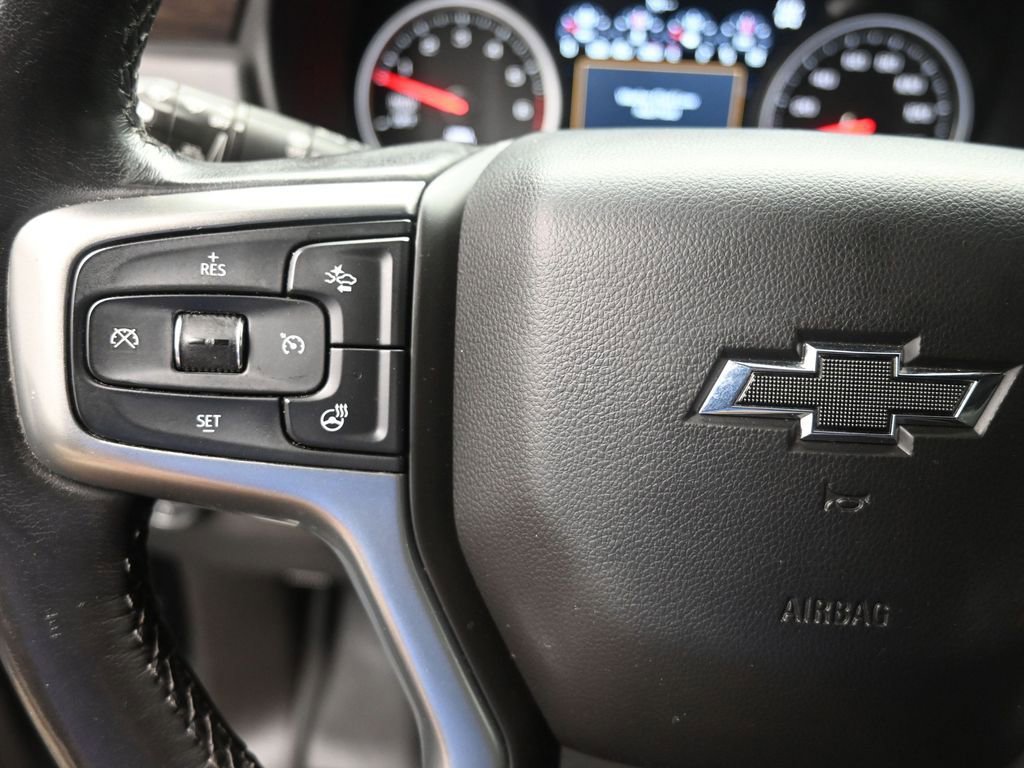 Used 2021 Chevrolet Suburban Z71 w/ Z71 Off-Road Package image 15