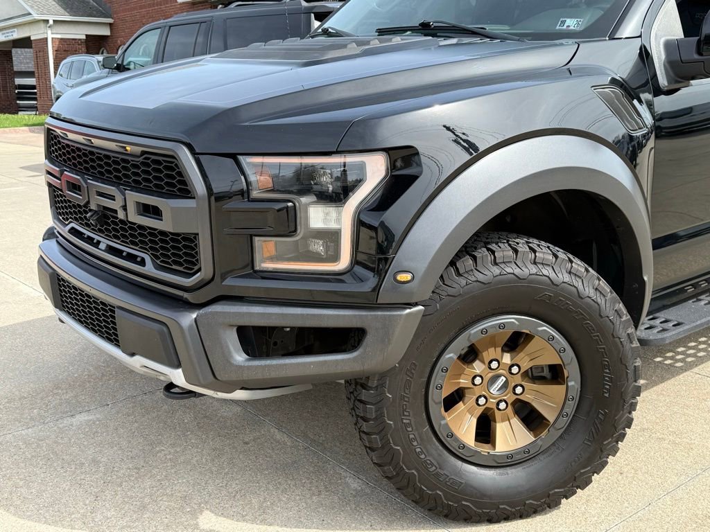 Used 2018 Ford F150 Raptor w/ Equipment Group 802A Luxury AWD/4WD image 23