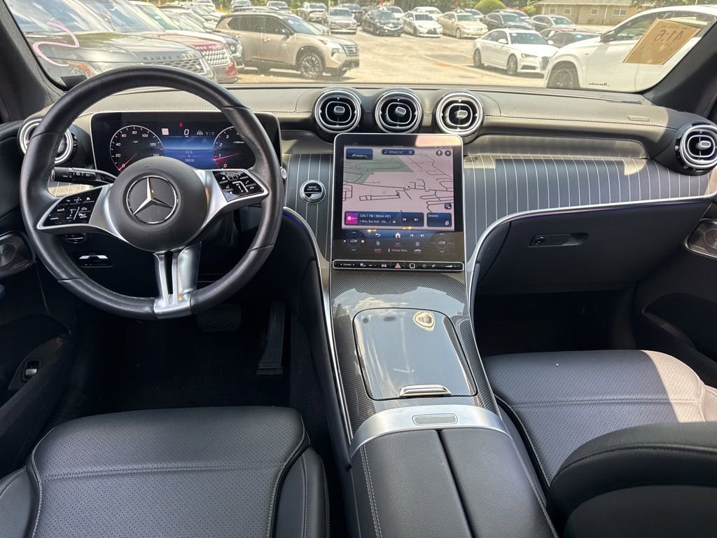 Used 2023 Mercedes-Benz GLC 300 w/ Exclusive Trim Package image 17