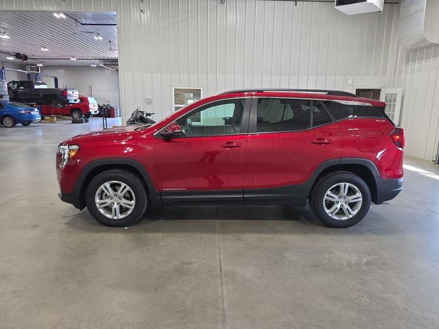Used 2024 GMC Terrain SLE w/ Driver Convenience Package AWD/4WD image 5