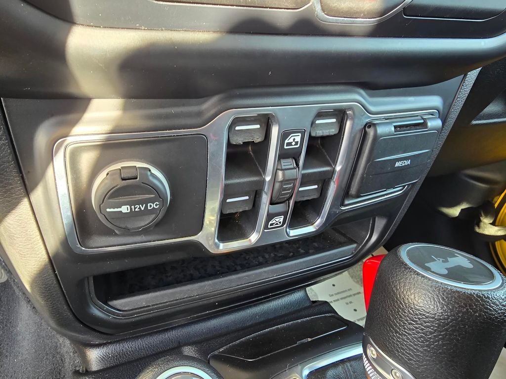Used 2020 Jeep Wrangler Unlimited Sport S image 15