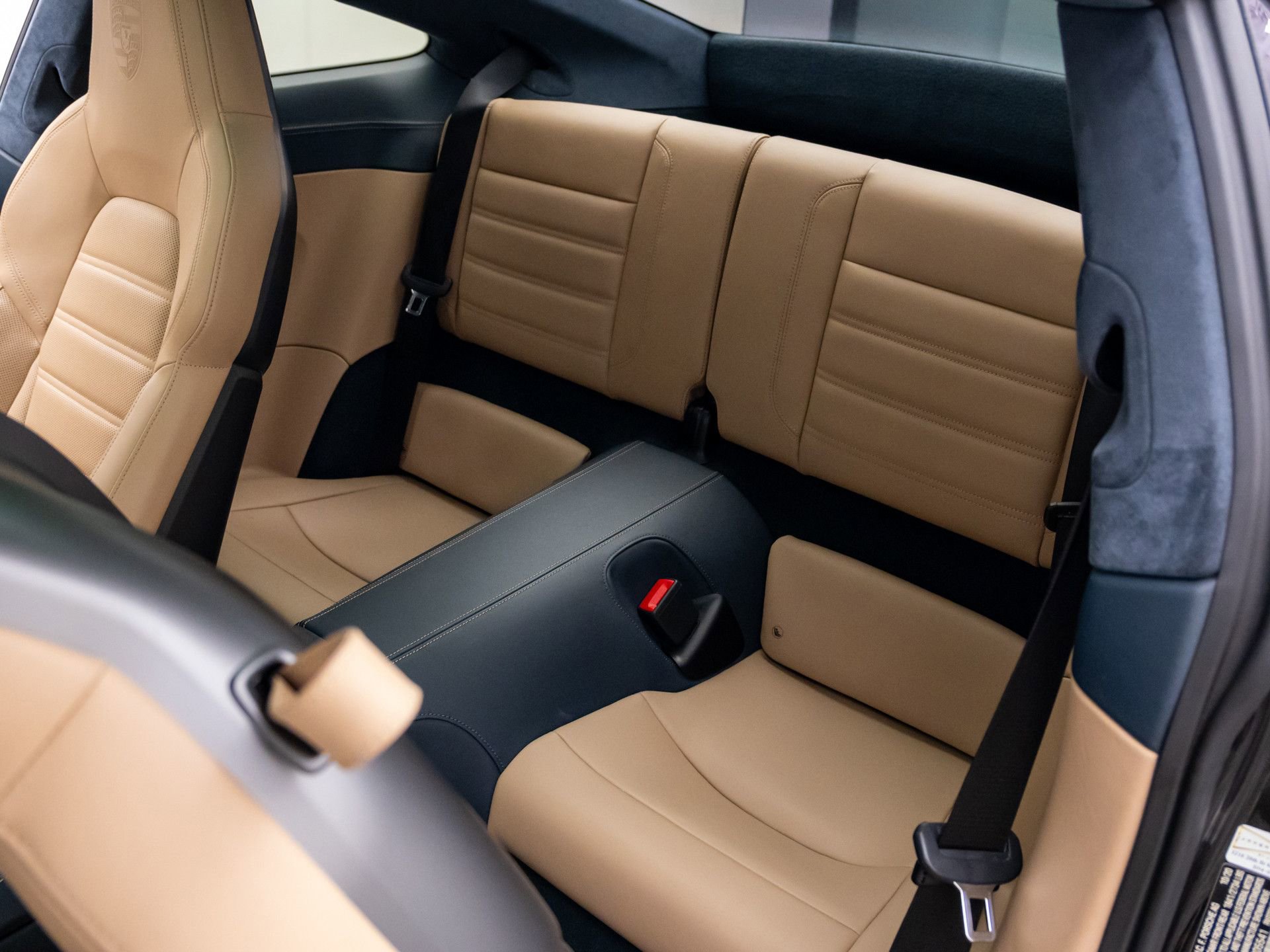 Used 2021 Porsche 911 Carrera image 18