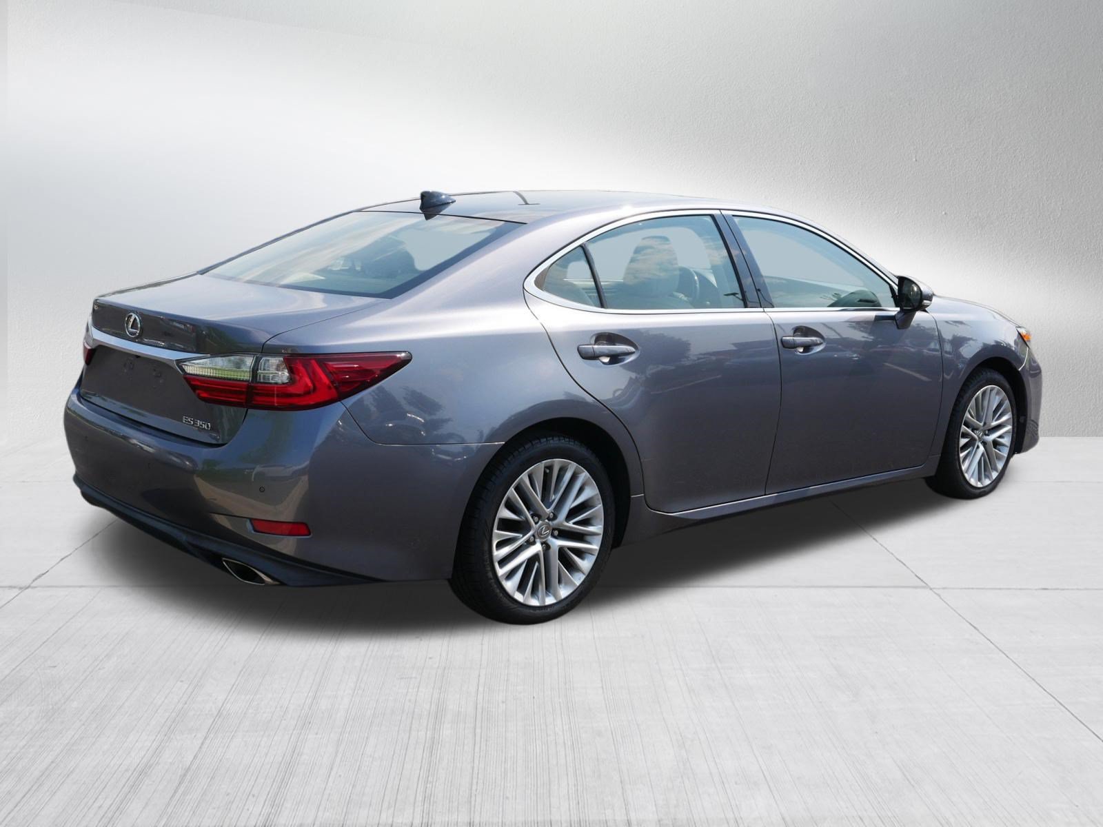 Used 2016 Lexus ES 350 w/ Luxury Package w/Wood Trim FWD image 7