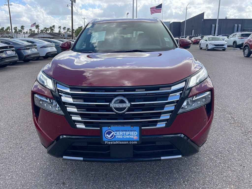 Certified 2024 Nissan Rogue Platinum FWD image 2