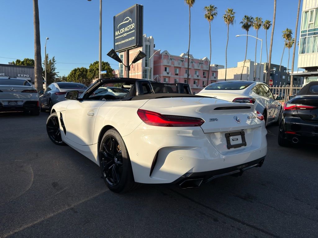 Used 2022 BMW Z4 M40i w/ Premium Package image 10
