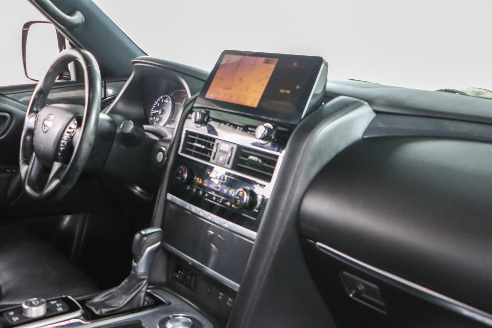 Used 2022 Nissan Armada SL w/ Midnight Edition Package image 28