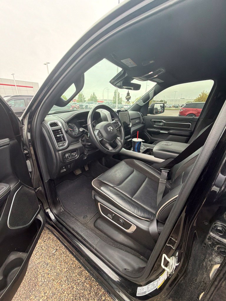 Used 2023 RAM 1500 Laramie AWD/4WD image 12