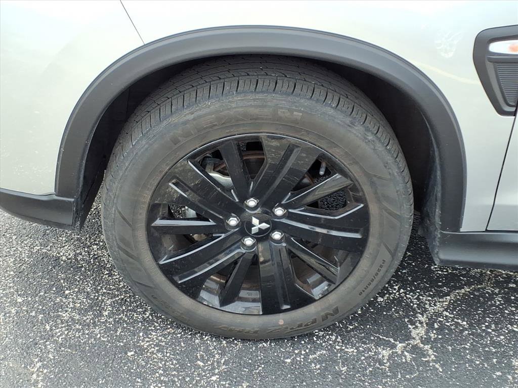 Used 2025 Mitsubishi Outlander Sport LE image 31