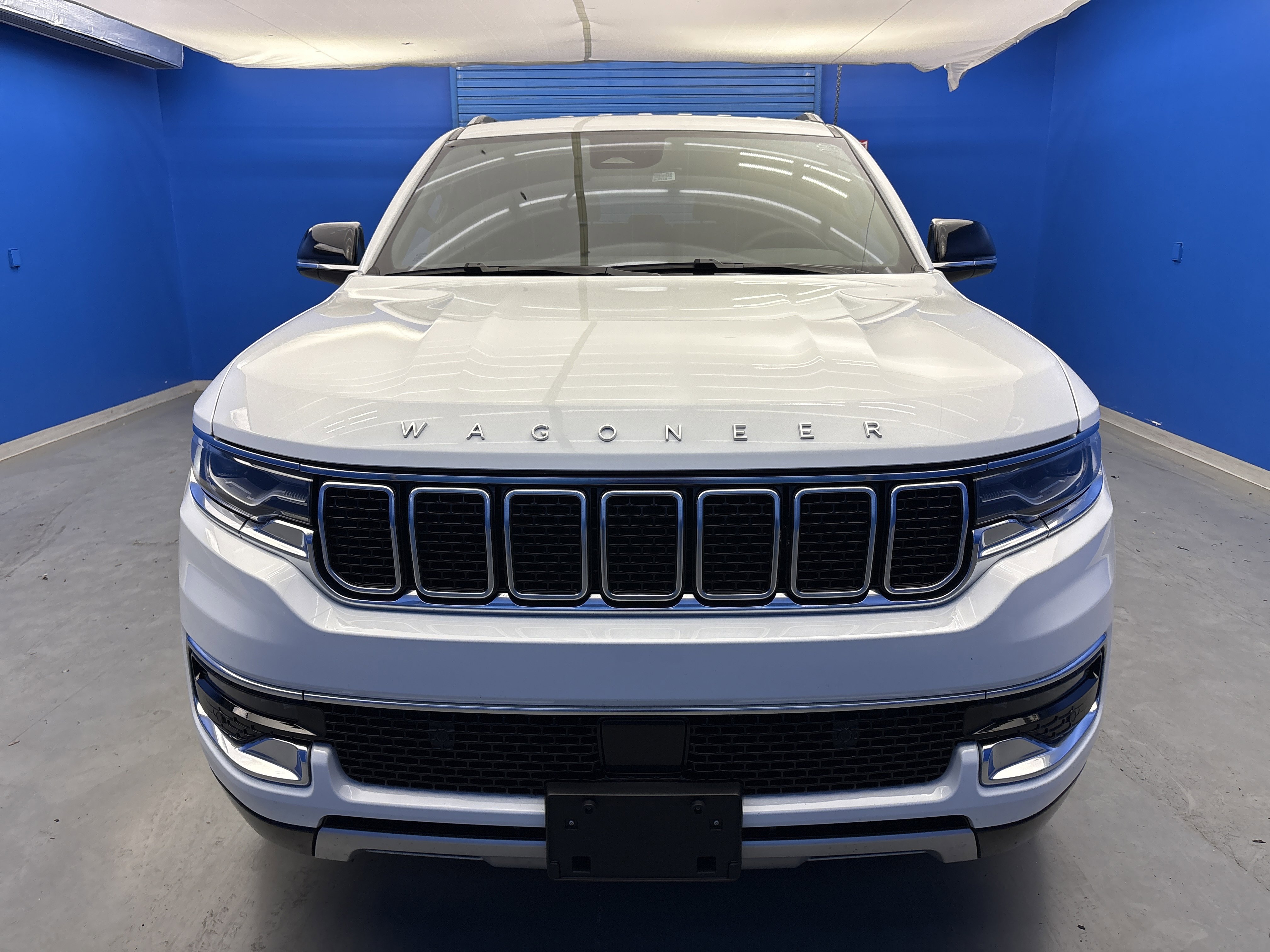 Used 2024 Jeep Wagoneer L Series II w/ Flexible Seating Group image 3