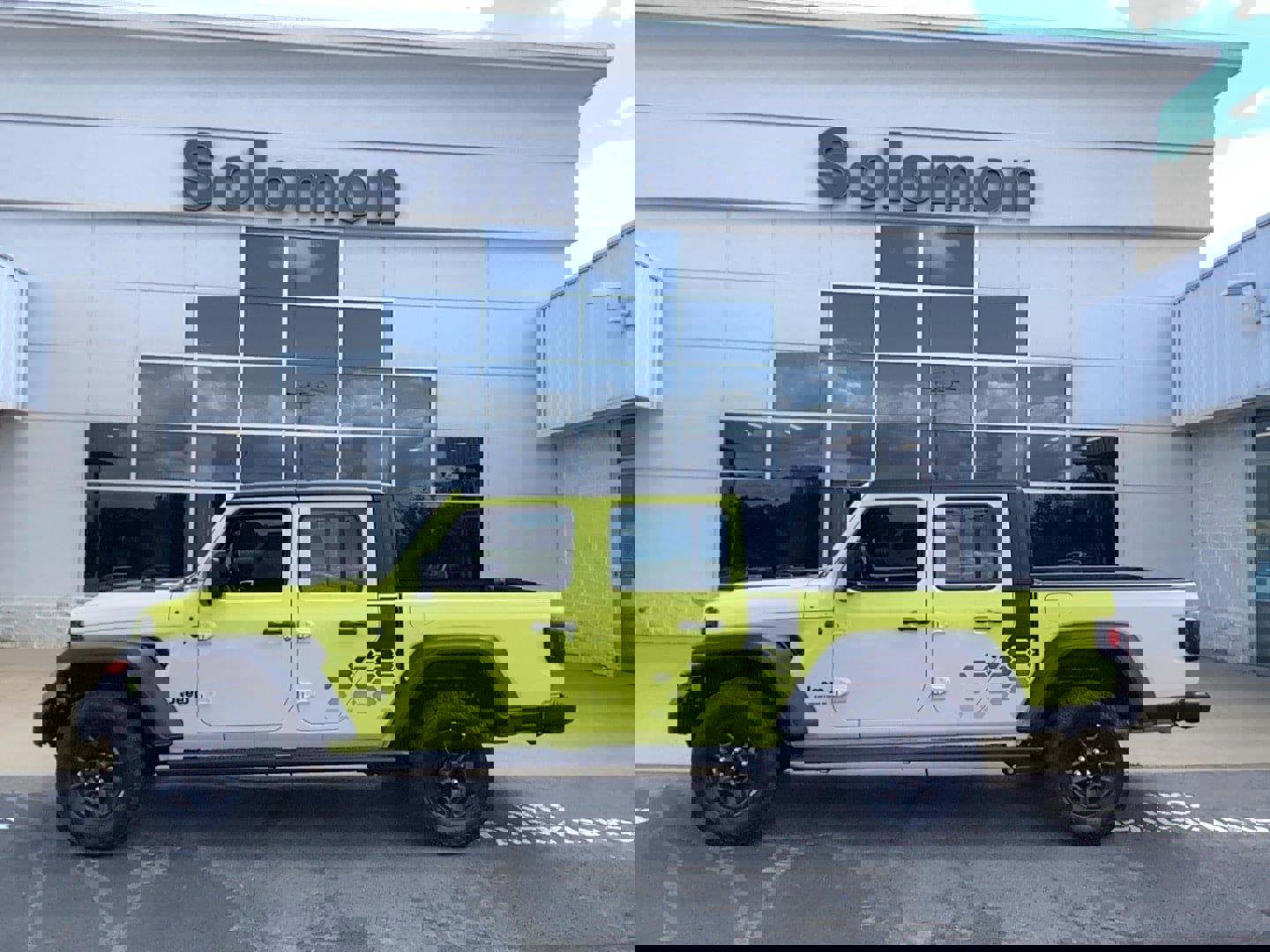 Certified 2023 Jeep Gladiator Sport w/ Trailer Tow Package image 1